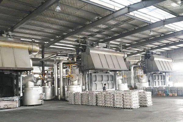 Four de durcissement et de tempérage de l’aluminium